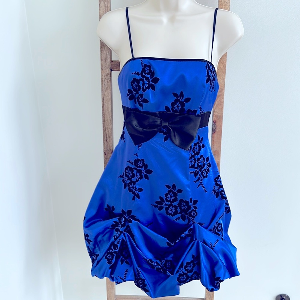 Women’s Windsor dress